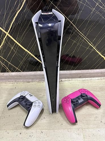 PS5slim +2оригинальных джойстика игры фифа 26 юфс 5 мортал комбат at lalafo.kg PS5slim +2оригинальных джойстика игры фифа 26 юфс 5 мортал комбат