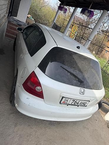 Honda Civic: 2002 г., 1.5 л, Ручные, Бензин, Хэтчбэк at lalafo.kg Honda Civic: 2002 г., 1.5 л, Ручные, Бензин, Хэтчбэк
