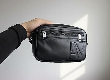 Сумка мужская Armani Exchange (A|X) - Материал: гладкая черная at lalafo.kg Сумка мужская Armani Exchange (A|X) - Материал: гладкая черная