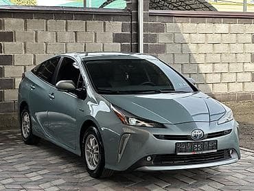 Toyota Prius: 2019 г., 1.8 л, Вариатор, Гибрид, Лифтбек at lalafo.kg — 3 Toyota Prius: 2019 г., 1.8 л, Вариатор, Гибрид, Лифтбек — 3