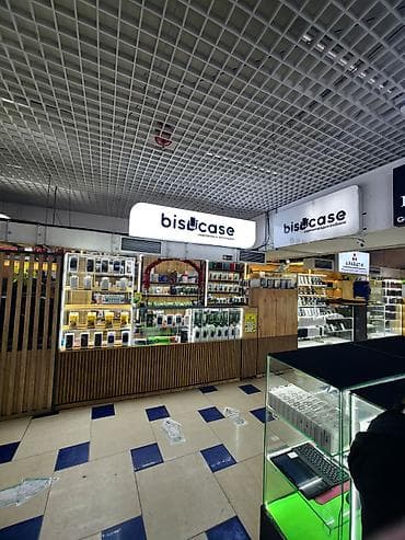 Витрина, 8 м², ЦУМ Айчурек, С ремонтом, Действующий, С оборудованием at lalafo.kg Витрина, 8 м², ЦУМ Айчурек, С ремонтом, Действующий, С оборудованием