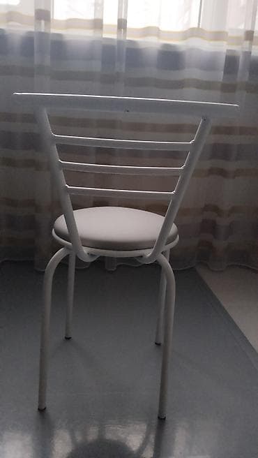 Тигүүчүлөр үчүн отургучтар: Ашкана үчүн отургуч, Темир, түсү - Ак lalafo.kg да — 2 Тигүүчүлөр үчүн отургучтар: Ашкана үчүн отургуч, Темир, түсү - Ак — 2