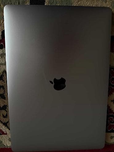 Apple MacBook Pro 13" (серия с Touch Bar) - Цвет: Space Gray - Экран at lalafo.kg Apple MacBook Pro 13" (серия с Touch Bar) - Цвет: Space Gray - Экран