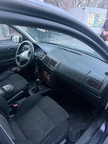 Volkswagen Golf: 2001 г., 2 л, Механика, Бензин, Хэтчбэк at lalafo.kg — 4 Volkswagen Golf: 2001 г., 2 л, Механика, Бензин, Хэтчбэк — 4