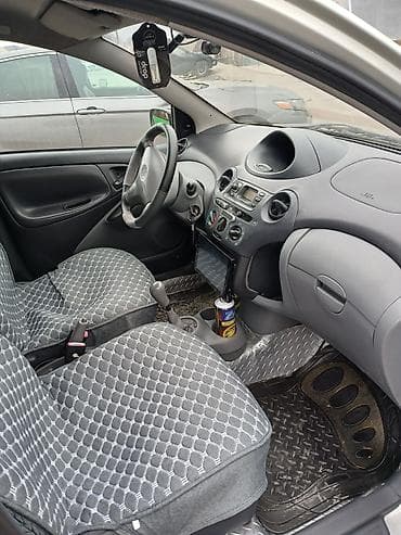 Dacia: Toyota Yaris: 2002 г., 1.3 л, Механика, Бензин, Хэтчбэк at lalafo.kg — 5 Dacia: Toyota Yaris: 2002 г., 1.3 л, Механика, Бензин, Хэтчбэк — 5