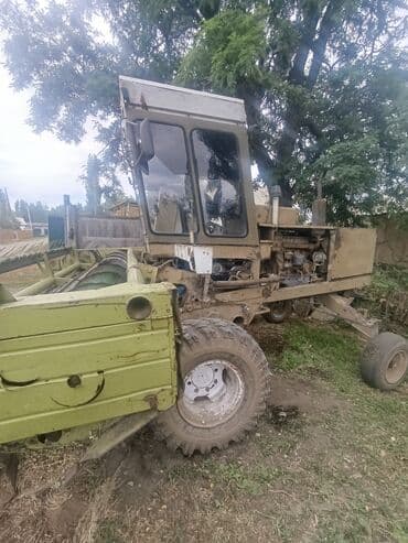 Автогрейдер (дорожный грейдер) на пневмоколёсном ходу. Характеристики at lalafo.kg Автогрейдер (дорожный грейдер) на пневмоколёсном ходу. Характеристики