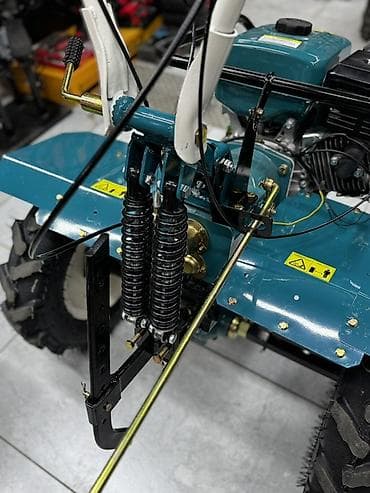 Бензиновые мотоблоки: Мотоблок 14 лс 🚜 Редукторный усиленная рама мощные шины 🛞 at lalafo.kg — 5 Бензиновые мотоблоки: Мотоблок 14 лс 🚜 Редукторный усиленная рама мощные шины 🛞 — 5