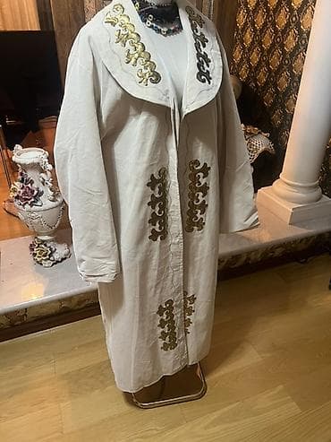 Пальто, Осень-весна, Длинная модель, Оверсайз, Стандарт at lalafo.kg Пальто, Осень-весна, Длинная модель, Оверсайз, Стандарт