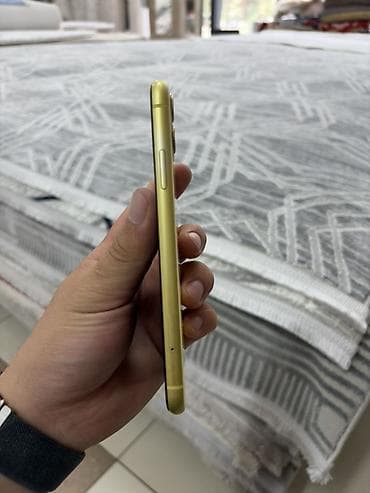 IPhone 11, Б/у, 128 ГБ, Желтый, Чехол, 68 % at lalafo.kg — 2 IPhone 11, Б/у, 128 ГБ, Желтый, Чехол, 68 % — 2