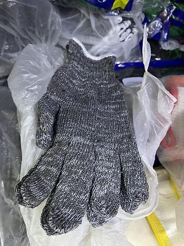 Вязаные рабочие перчатки, серые меланж. - Материал: плотная at lalafo.kg Вязаные рабочие перчатки, серые меланж. - Материал: плотная