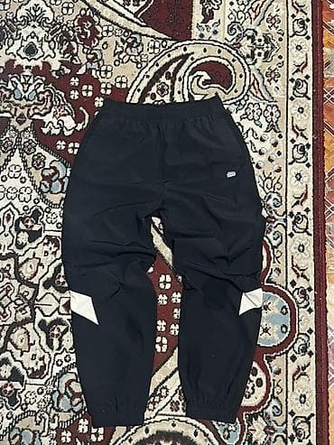 Черные джоггеры/брюки lining
Обмен☑️
Original💯 at lalafo.kg Черные джоггеры/брюки lining
Обмен☑️
Original💯