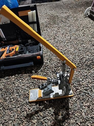 Набор профессионального инструмента Döllken Profiles для монтажа at lalafo.kg Набор профессионального инструмента Döllken Profiles для монтажа