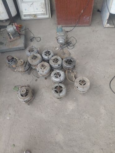 Продаю маторы от машинки Киргизия, Асинхронный в рабочем состоянии, по at lalafo.kg Продаю маторы от машинки Киргизия, Асинхронный в рабочем состоянии, по