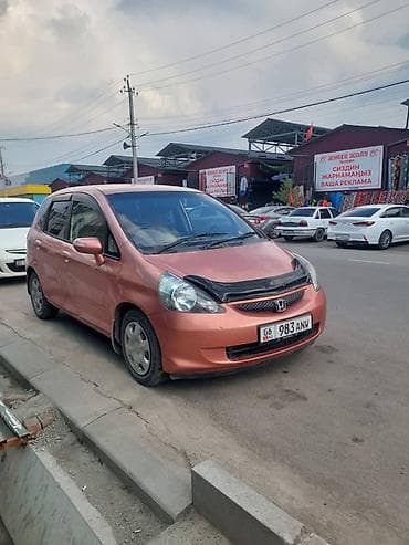 Honda Fit: 2005 г., 1.3 л, Автомат, Бензин, Хэтчбэк at lalafo.kg Honda Fit: 2005 г., 1.3 л, Автомат, Бензин, Хэтчбэк