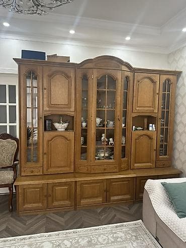 Гарнитур для зала, Б/у, Шкаф, Дерево, Самовывоз, цвет - Коричневый at lalafo.kg Гарнитур для зала, Б/у, Шкаф, Дерево, Самовывоз, цвет - Коричневый