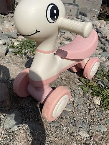 Детская каталка-единорог, разработанная для самых маленьких at lalafo.kg Детская каталка-единорог, разработанная для самых маленьких