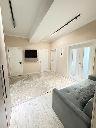3 комнаты, 84 м², Тунгуч мкр Элитка, 12 этаж, Евроремонт at lalafo.kg 3 комнаты, 84 м², Тунгуч мкр Элитка, 12 этаж, Евроремонт