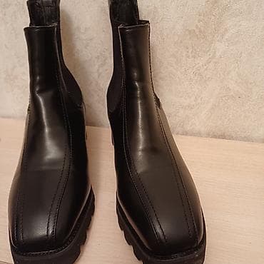 Ботинки, 39, Новый, цвет - Черный, Самовывоз at lalafo.kg Ботинки, 39, Новый, цвет - Черный, Самовывоз