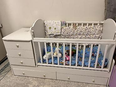 Детская кровать трансформер, Другой тип, цвет - Белый at lalafo.kg Детская кровать трансформер, Другой тип, цвет - Белый