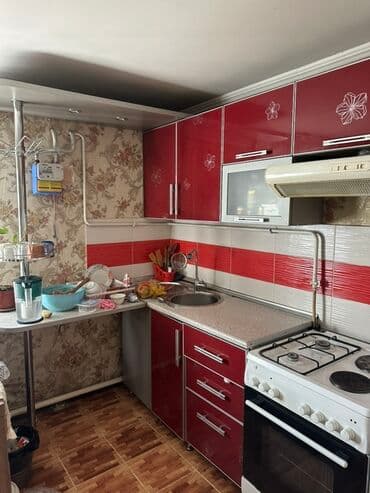 Кухонный гарнитур, Б/у, цвет - Красный, МДФ, Самовывоз at lalafo.kg Кухонный гарнитур, Б/у, цвет - Красный, МДФ, Самовывоз