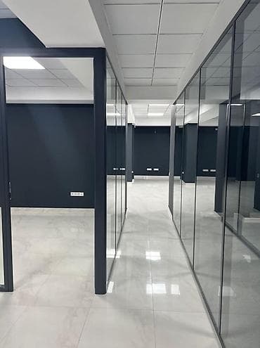 Отливы для окон: На заказ Цельностеклянная перегородка, Для офиса, Бронированное стекло, Монтаж, Демонтаж, Бесплатный замер at lalafo.kg — 10 Отливы для окон: На заказ Цельностеклянная перегородка, Для офиса, Бронированное стекло, Монтаж, Демонтаж, Бесплатный замер — 10