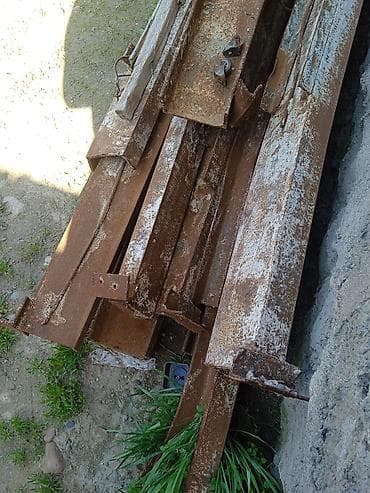 Двутавровая балка, Высота: 500 мм, Оптом, Б/у at lalafo.kg Двутавровая балка, Высота: 500 мм, Оптом, Б/у