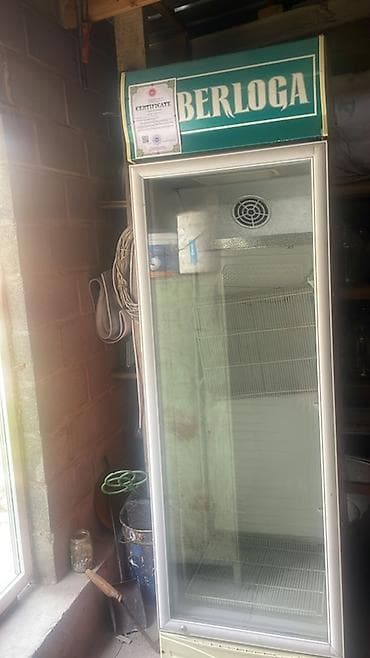 Продаю два одинаковых витринных холодильника за 20000 без торга at lalafo.kg Продаю два одинаковых витринных холодильника за 20000 без торга