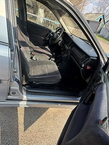 Vauxhall: Opel Vectra: 2002 г., 1.6 л, Бензин, Универсал at lalafo.kg — 6 Vauxhall: Opel Vectra: 2002 г., 1.6 л, Бензин, Универсал — 6