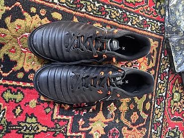 Футзалки Nike TiempoX (модель AH) - Размер: EU 41 (US 8, UK 7, BR at lalafo.kg — 2 Футзалки Nike TiempoX (модель AH) - Размер: EU 41 (US 8, UK 7, BR — 2