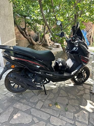 Макси скутер продается в хорошем состоянии со всеми документами at lalafo.kg Макси скутер продается в хорошем состоянии со всеми документами