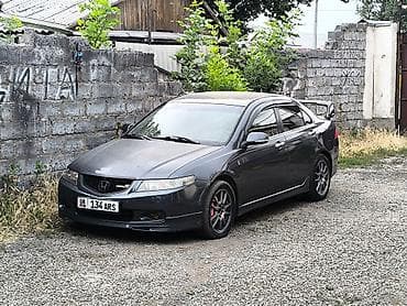 Honda Accord: 2003 г., 2.4 л, Механика, Бензин, Седан at lalafo.kg Honda Accord: 2003 г., 2.4 л, Механика, Бензин, Седан