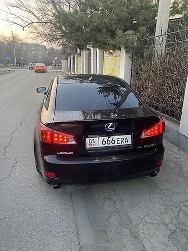 Lexus IS: 2008 г., 2.5 л, Автомат, Бензин, Седан at lalafo.kg Lexus IS: 2008 г., 2.5 л, Автомат, Бензин, Седан