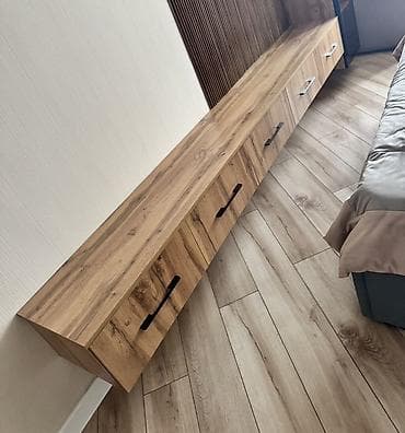 Тумба и подставка для телевизора, Подвесная, ЛДСП, цвет - Коричневый at lalafo.kg Тумба и подставка для телевизора, Подвесная, ЛДСП, цвет - Коричневый