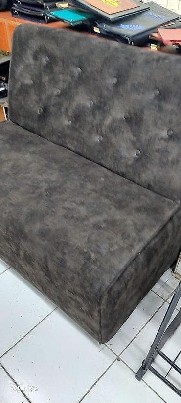 Банкетка, Без полок, цвет - Серый at lalafo.kg Банкетка, Без полок, цвет - Серый