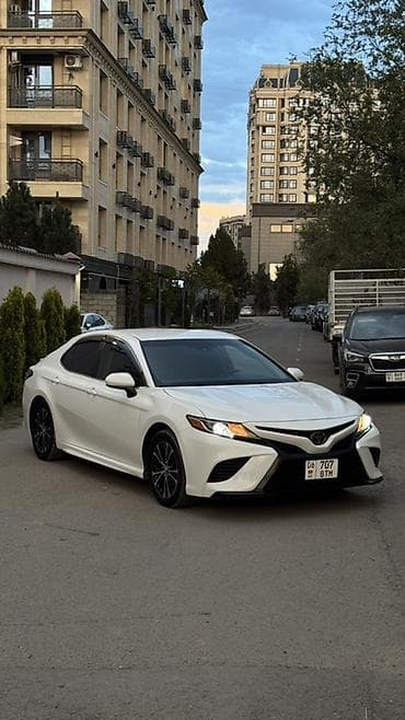 Toyota Camry: 2018 г., 2.5 л, Автомат, Бензин, Седан lalafo.kg да Toyota Camry: 2018 г., 2.5 л, Автомат, Бензин, Седан