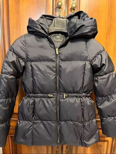 Стильный пуховик тёмно-синего цвета Zara Girls для девочки 11-12 лет at lalafo.kg Стильный пуховик тёмно-синего цвета Zara Girls для девочки 11-12 лет