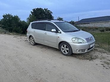 Toyota Ipsum: 2002 г., 2.4 л, Автомат, Бензин, Минивэн at lalafo.kg Toyota Ipsum: 2002 г., 2.4 л, Автомат, Бензин, Минивэн