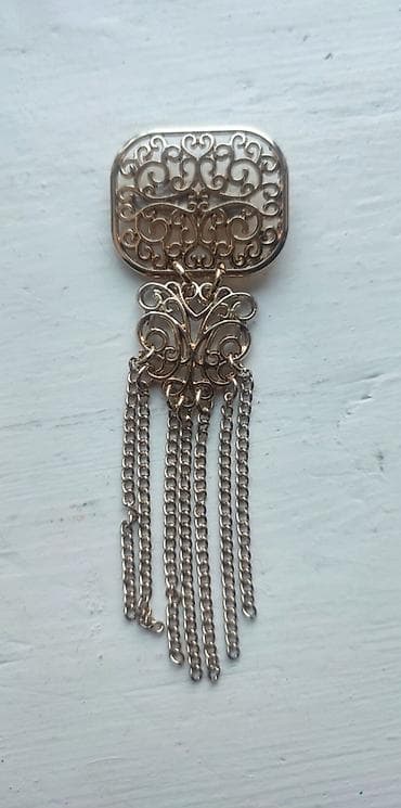 Брошь новая в национальном стиле под золото. В упаковке Длина 10 at lalafo.kg Брошь новая в национальном стиле под золото. В упаковке Длина 10