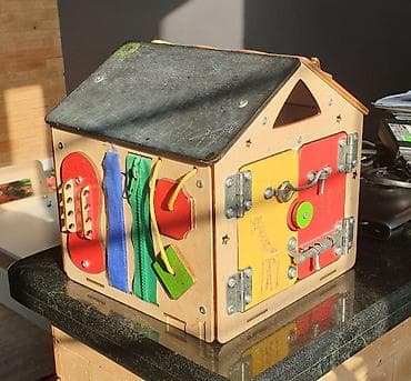 Продается Бизиборд в виде домика, в отличном состоянии, все целое at lalafo.kg Продается Бизиборд в виде домика, в отличном состоянии, все целое