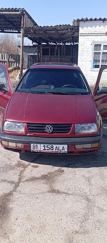 Volkswagen Vento: 1995 г. at lalafo.kg Volkswagen Vento: 1995 г.