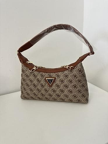 Сумка Guess — модель hobo/shoulder bag. - Материал: плотная ткань с at lalafo.kg Сумка Guess — модель hobo/shoulder bag. - Материал: плотная ткань с