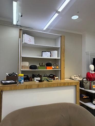 Офис столдору: Продаются кронштейн, больших прочных 2 шкафа, и ресепшн кронштейны по lalafo.kg да — 1 Офис столдору: Продаются кронштейн, больших прочных 2 шкафа, и ресепшн кронштейны по — 1