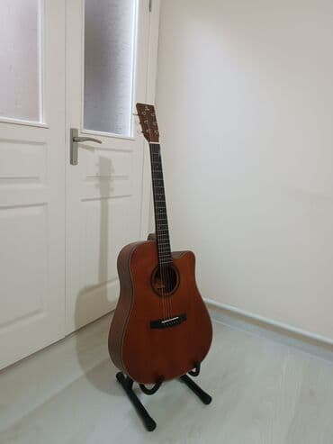 Срочно продается акустическая гитара 41 размер звучание идеальное гриф at lalafo.kg Срочно продается акустическая гитара 41 размер звучание идеальное гриф