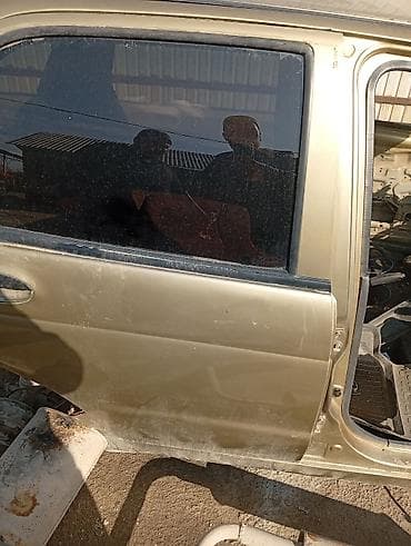 Автозапчасти матиз учун. Кузовные запчасти Daewoo Matiz (золотистый at lalafo.kg Автозапчасти матиз учун. Кузовные запчасти Daewoo Matiz (золотистый