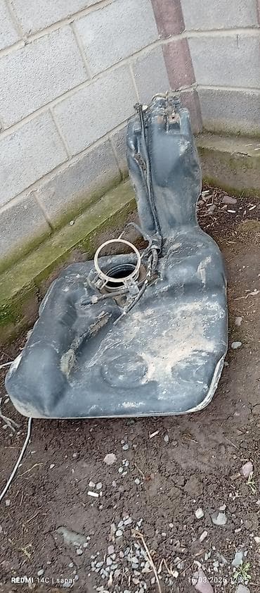 Топливный бак Volkswagen at lalafo.kg Топливный бак Volkswagen