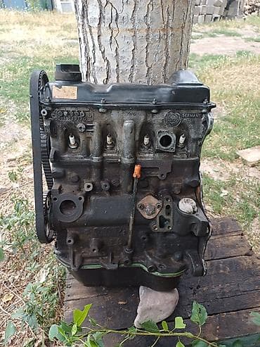 Двигатель Volkswagen 1.8(рядный 4-цилиндровый, бензиновый) семейства at lalafo.kg Двигатель Volkswagen 1.8(рядный 4-цилиндровый, бензиновый) семейства