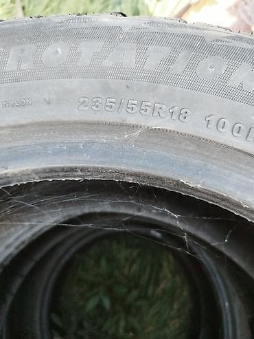 Комплект автомобильных шин 235/55/R18 есть, лето комплект, и зима at lalafo.kg Комплект автомобильных шин 235/55/R18 есть, лето комплект, и зима