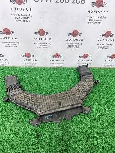 Пластик подкапотный (воздуховод/защита радиатора) для Lexus LS 460 с at lalafo.kg Пластик подкапотный (воздуховод/защита радиатора) для Lexus LS 460 с