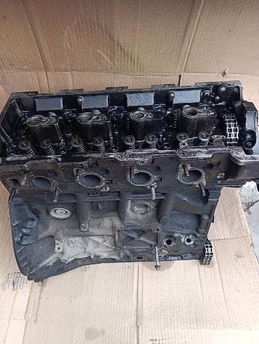 Двигатель в разборе — комплект запчастей ч Предмет: комплект деталей at lalafo.kg Двигатель в разборе — комплект запчастей ч Предмет: комплект деталей