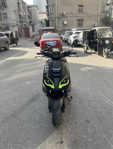 Тип скутера Yamaha, 50 куб. см, Бензин, Б/у at lalafo.kg Тип скутера Yamaha, 50 куб. см, Бензин, Б/у